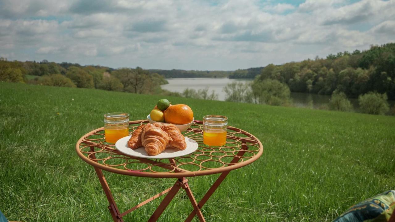 Balcombe Quirky Vintage Horsebox Conversion With Stunning Views Of Ardingly Reservoir מראה חיצוני תמונה